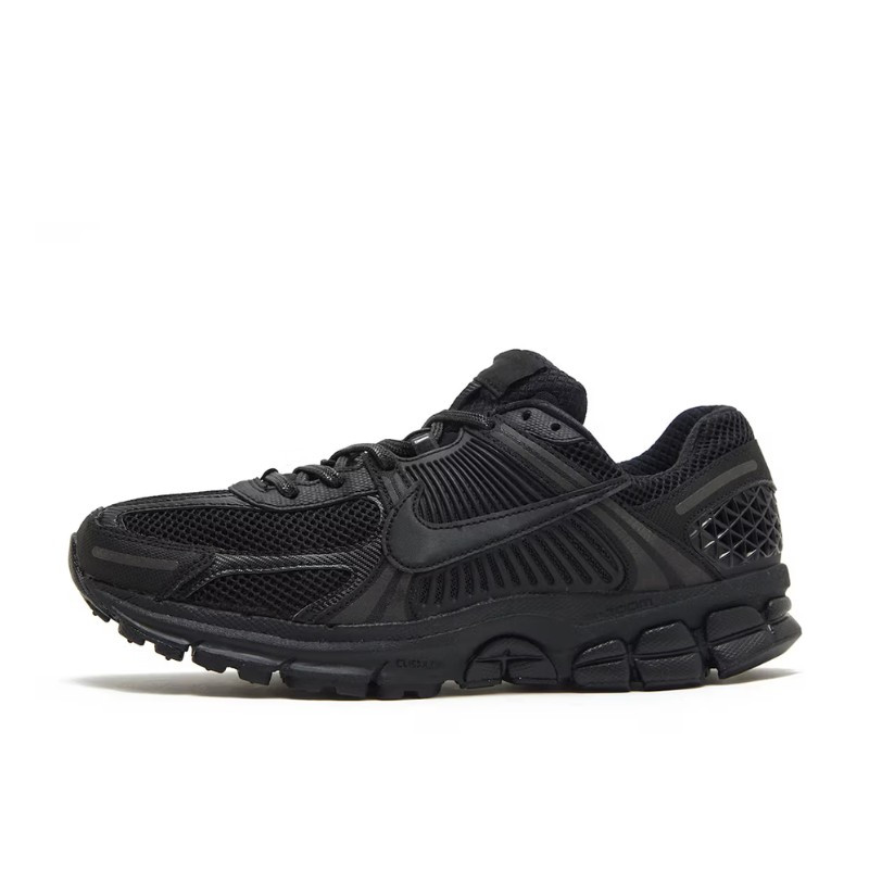 Nike Vomero 5 Triple Black - 1