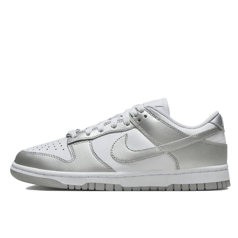 Nike Dunk Low Metallic Silver - 1