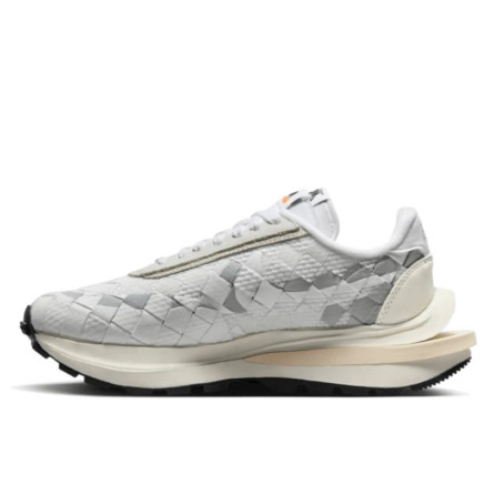 Nike Vaporwaffle Woven Sacai Jean Paul Gaultier White - 1