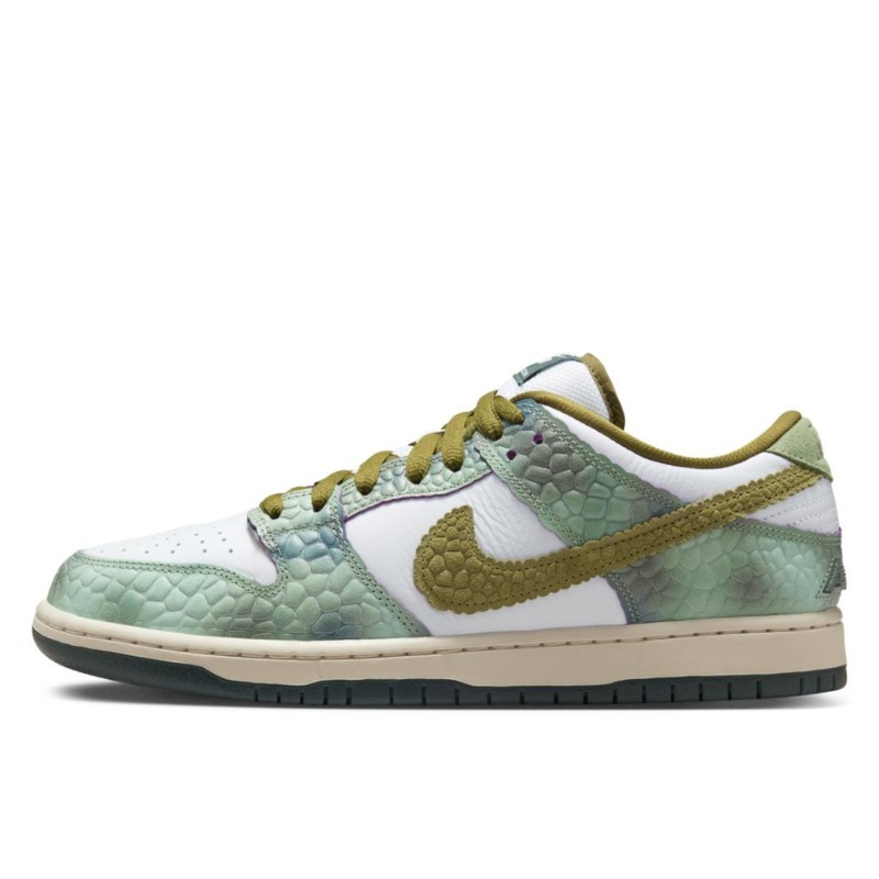 Nike SB Dunk Low Alexis Sablone Chameleon - 1