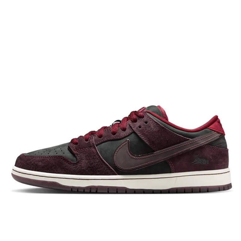 Nike SB Dunk Low Riot Skateshop - 1