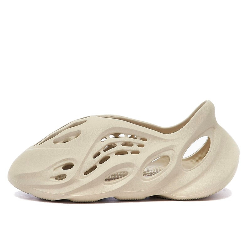 Yeezy Foam RNNR Sand--FY4567-Limited Resell 