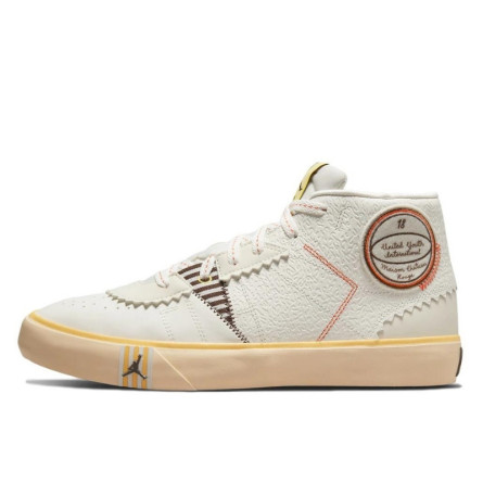 Air Jordan Series Mid Maison Château Rouge Sail - 1