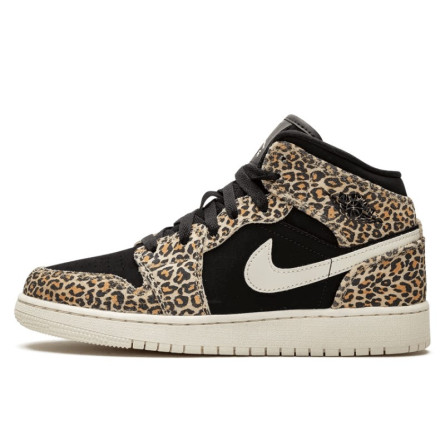 Air Jordan 1 Mid SE Leopard - 1