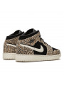 Air Jordan 1 Mid SE Leopard - 3