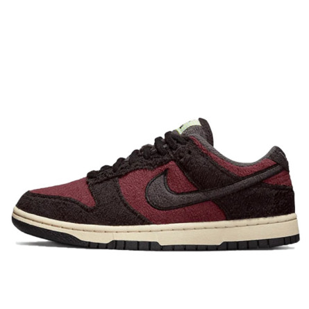 Nike Dunk Low SE Fleece Burgundy Crush - 1