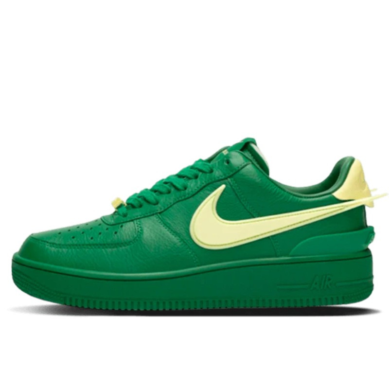 Air Force 1 Low Ambush Pine Green - 1