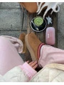 Tag un(e) ami(e) qui ne quitte plus sa paire de UGG Tazz ???????? :             @lauraspilletts     ???? : UGG Tazz Slipper Ches