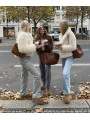 Tag tes cops avec qui tu matches tes paires ???????? :             @sarahrohde_     ???? : UGG Classic Ultra Mini Platform Chest